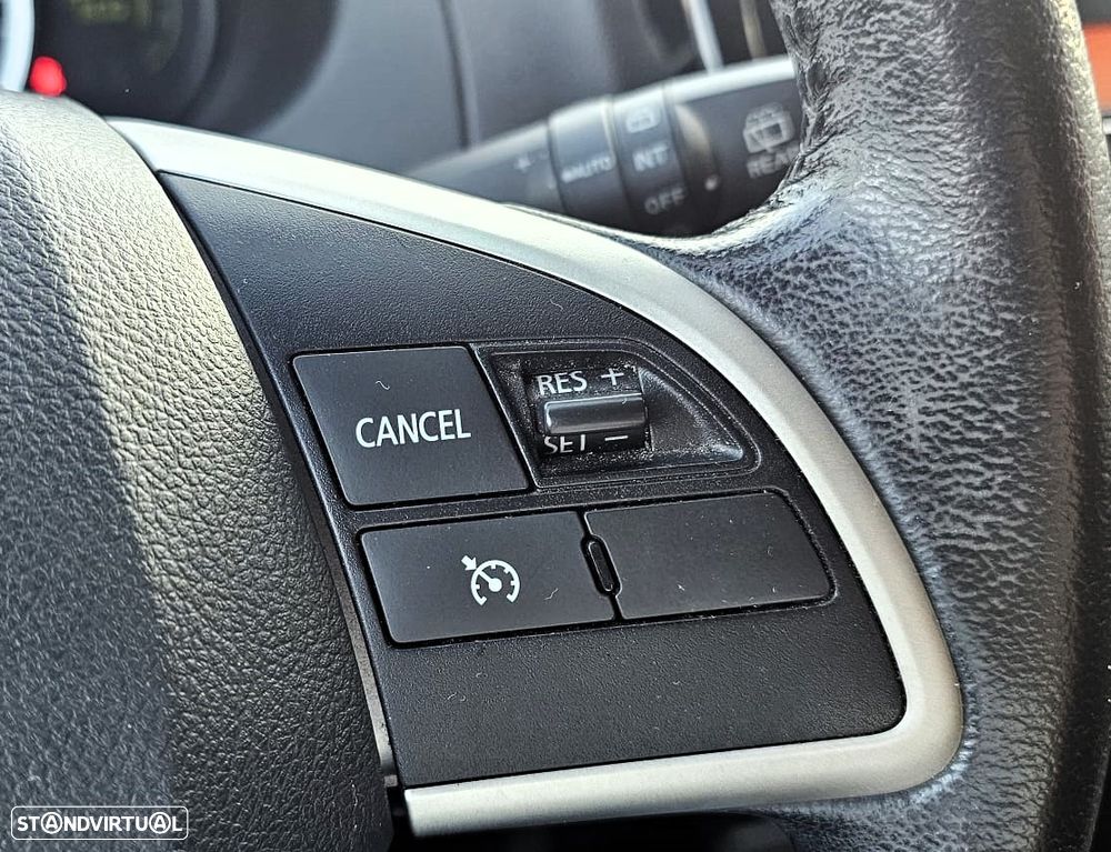 Mitsubishi Space Star 1.2 Intense Connect Edition - 11
