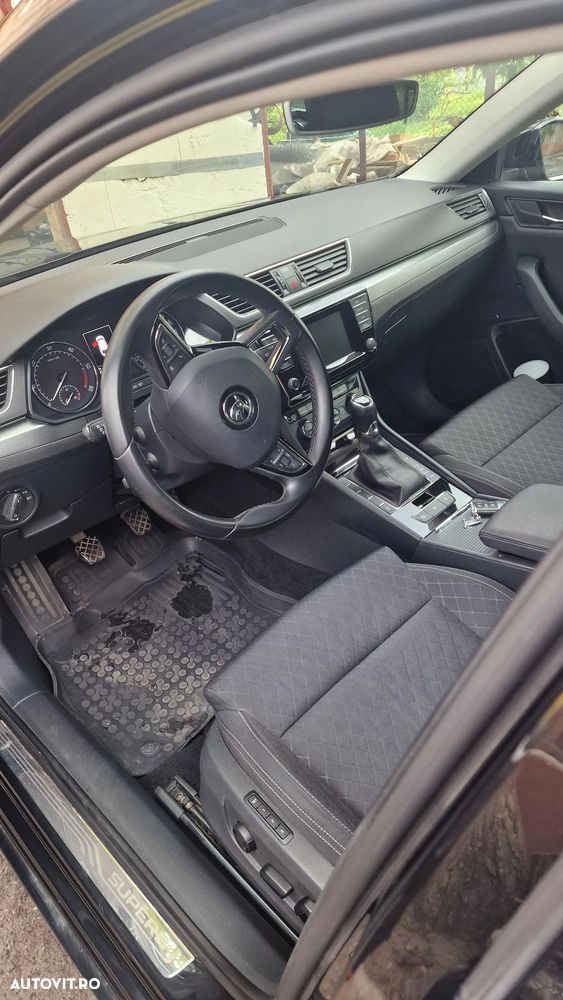 Skoda Superb 2.0 TDI Style - 11