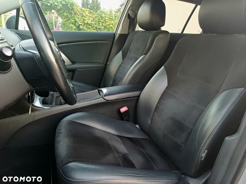 Toyota Avensis 2.0 Executive - 16