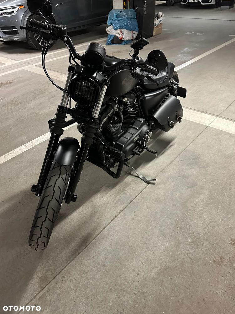 Harley-Davidson Sportster Iron 883 - 5