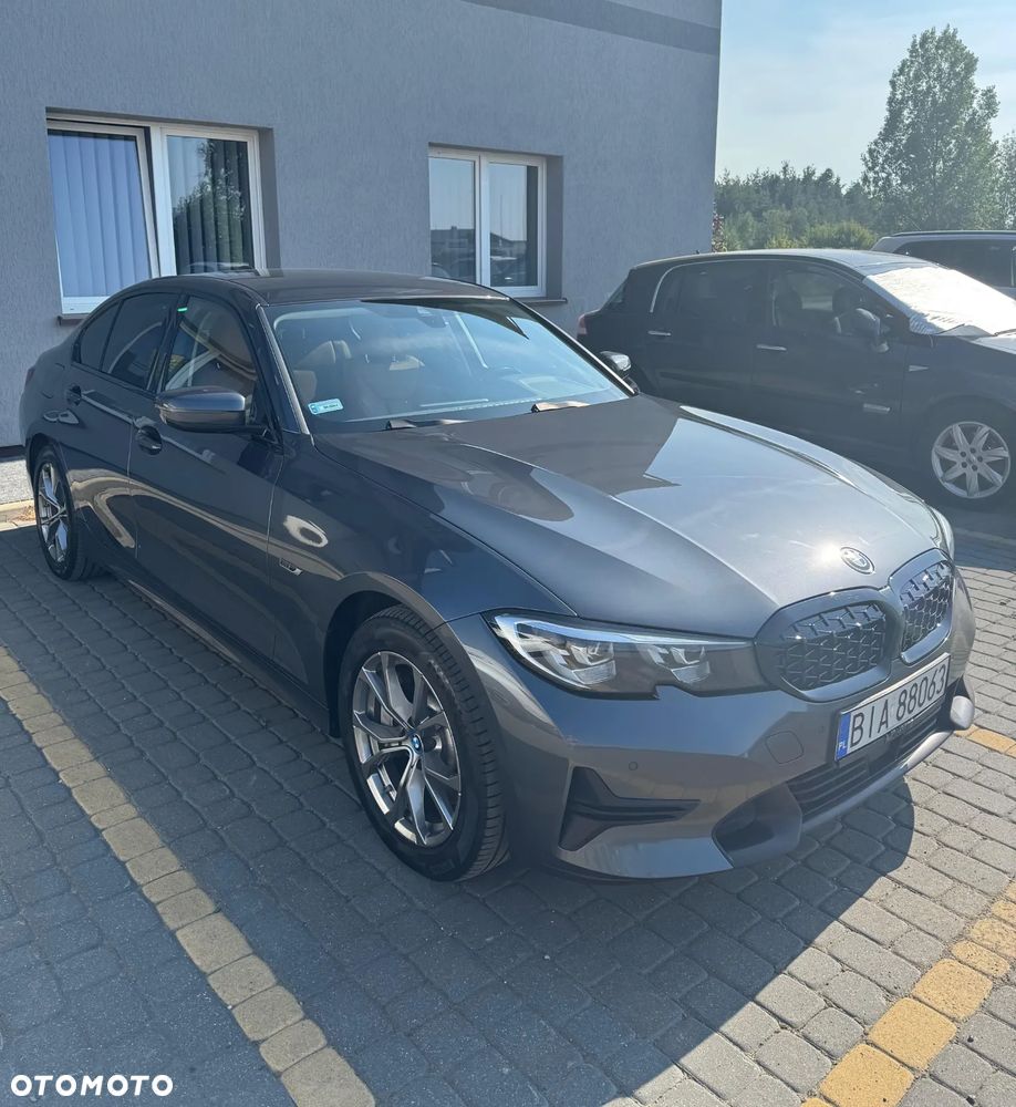 BMW Seria 3 330e PHEV xDrive - 30