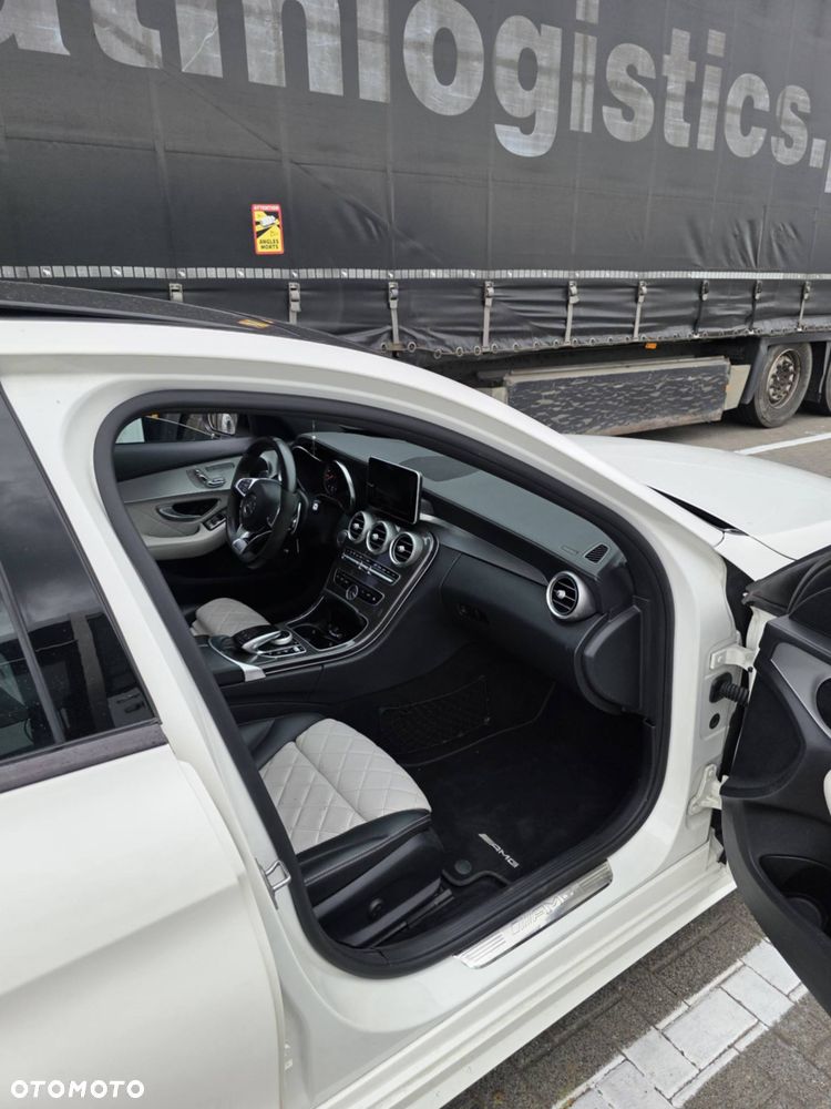 Mercedes-Benz Klasa C AMG 43 4-Matic - 8