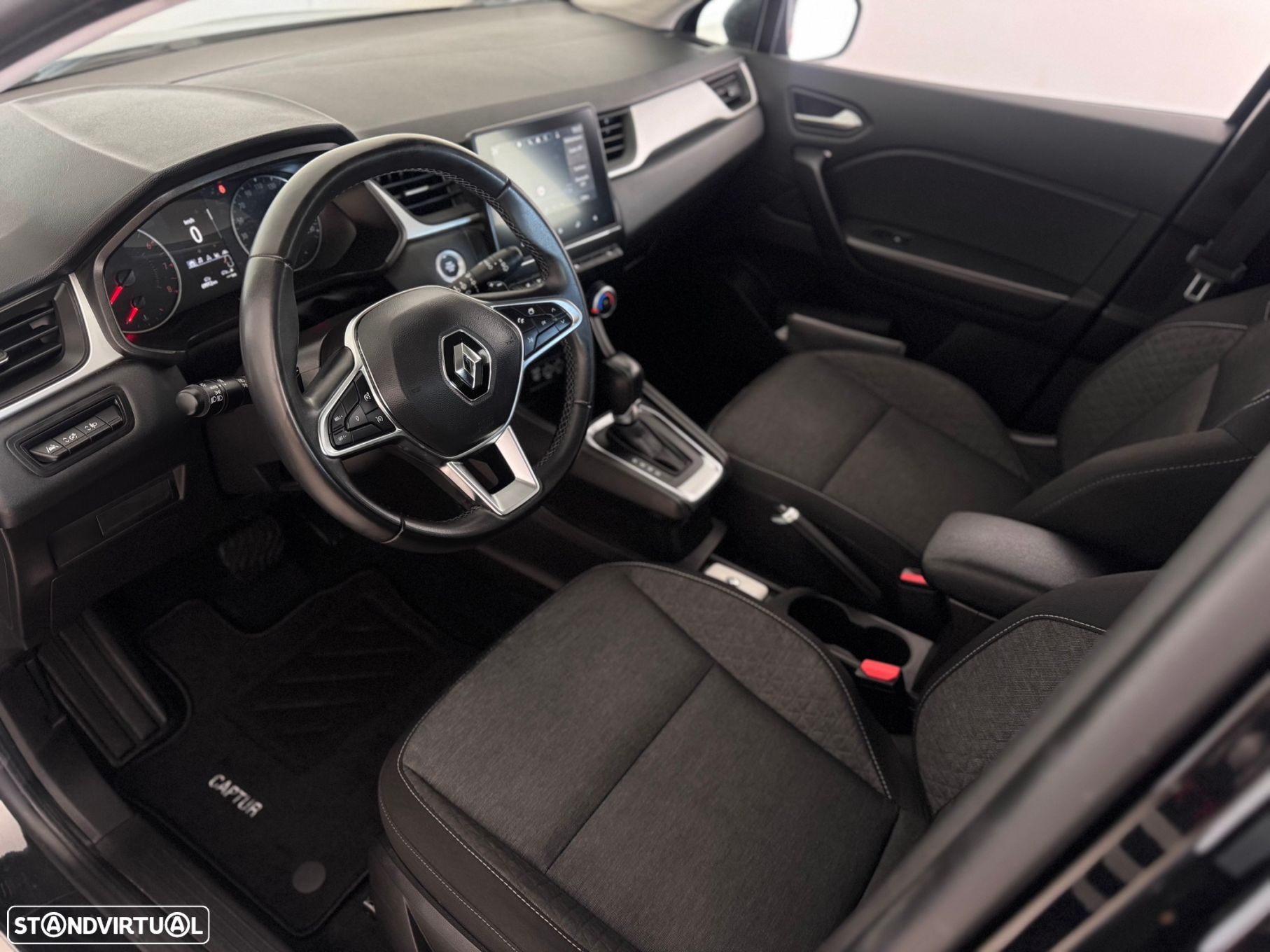 Renault Captur - 12