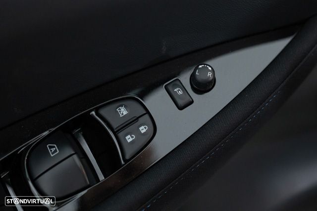 Nissan Leaf N-Connecta Full Led - 32