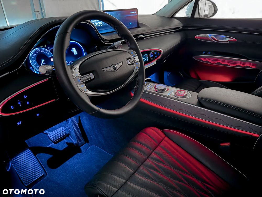 Genesis GV70 2.5T AWD AT8 Luxury Line - 6
