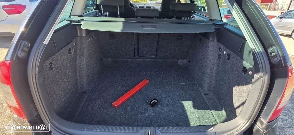 Skoda Octavia Break 1.6 TDi Greenline Conforto - 8