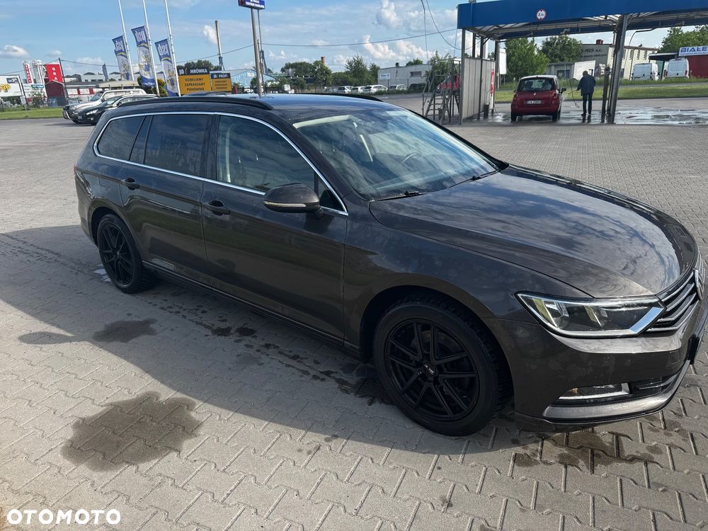 Volkswagen Passat 2.0 TDI SCR Comfortline DSG - 2
