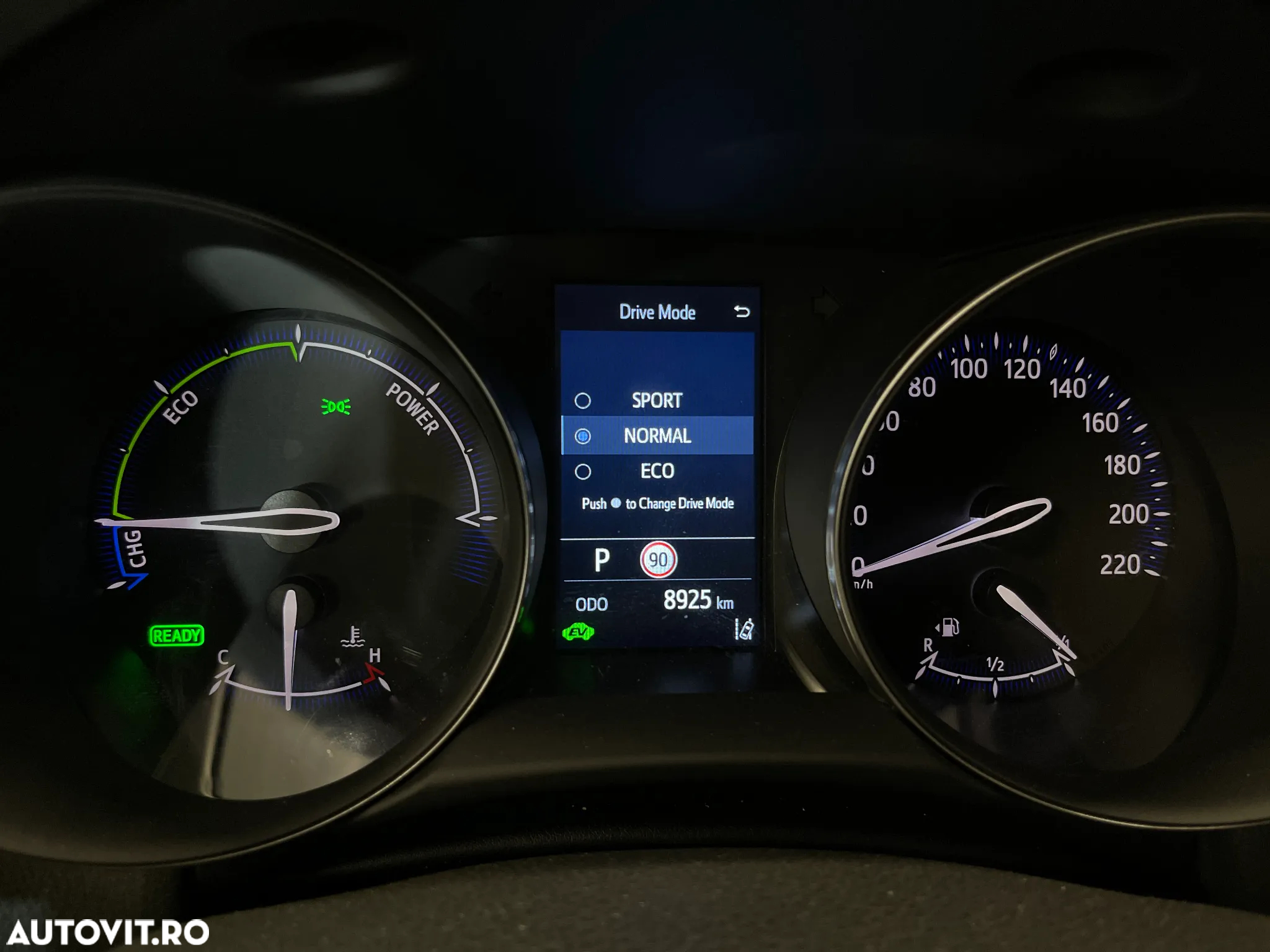 Toyota C-HR 2.0 HSD 184 CP 4x2 CVT Style - 25