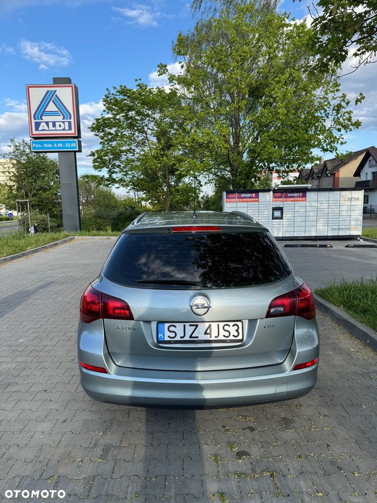 Opel Astra 1.7 CDTI Cosmo - 4