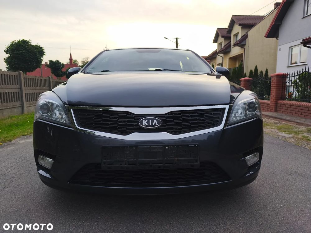 Kia Ceed 1.4 CVVT LX Basis - 1