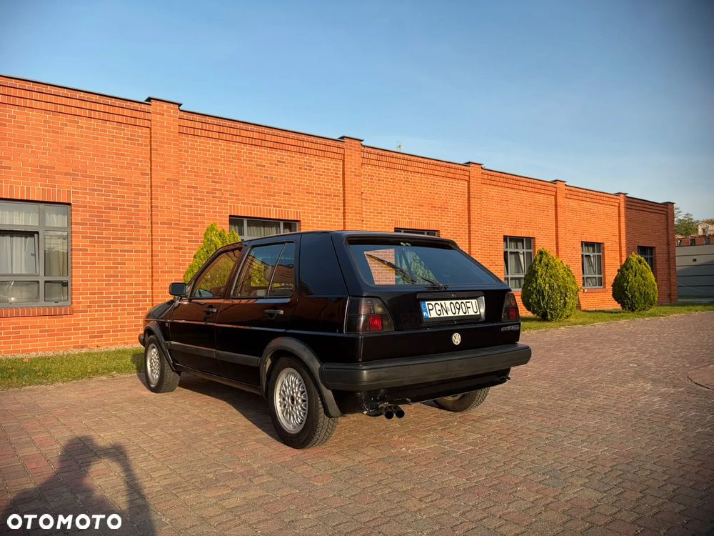 Volkswagen Golf - 16
