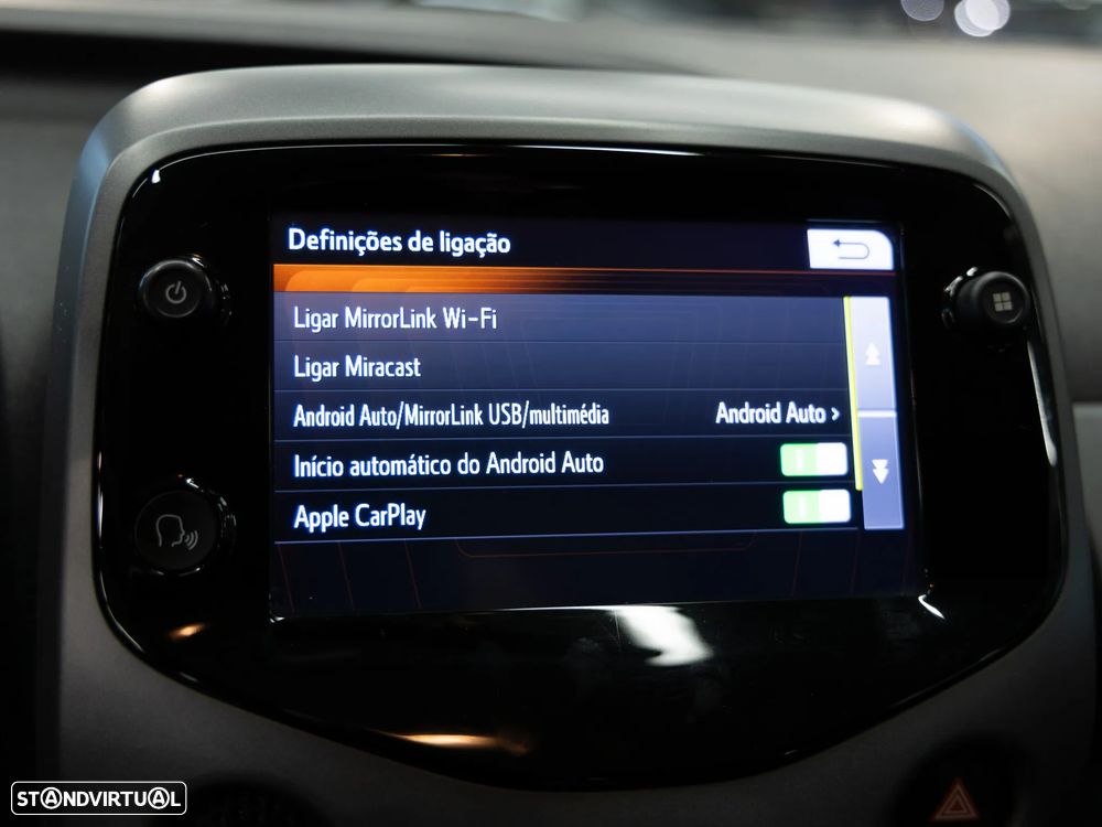Toyota Aygo x-play connect - 4