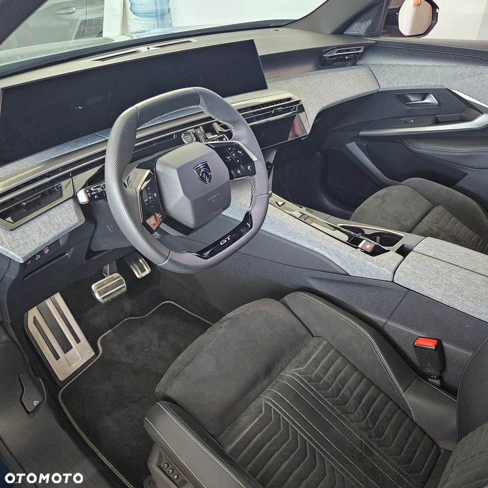 Peugeot 5008 1.2 PureTech mHEV GT S&S e-DCS6 - 12