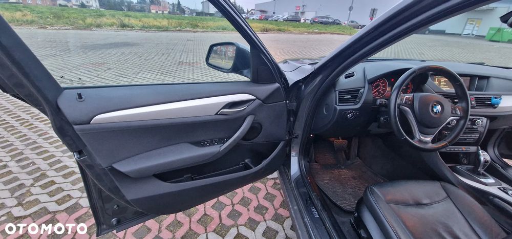 BMW X1 xDrive28i - 16