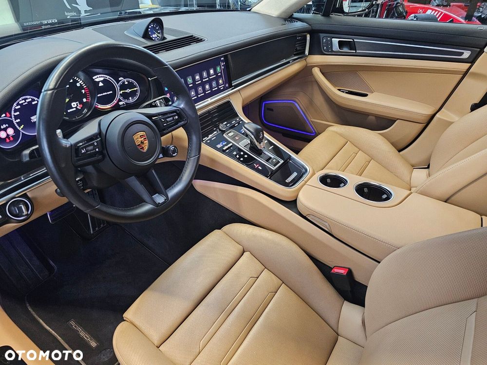 Porsche Panamera - 15