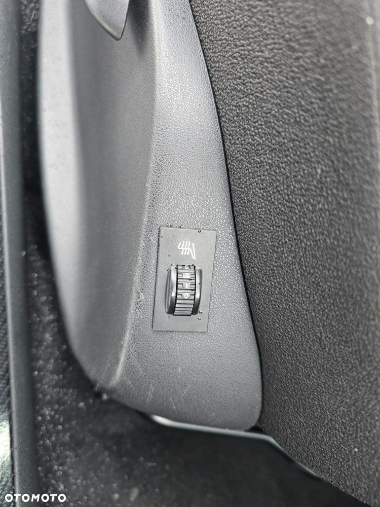 Citroën DS3 1.6 THP SportChic - 25