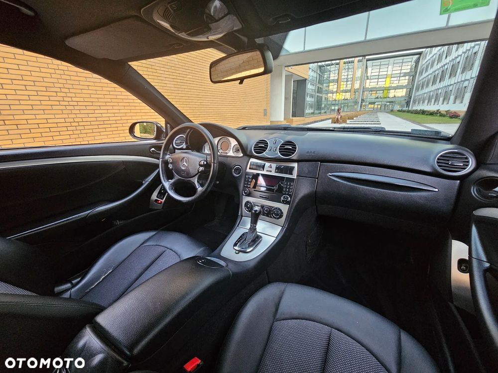 Mercedes-Benz CLK - 10