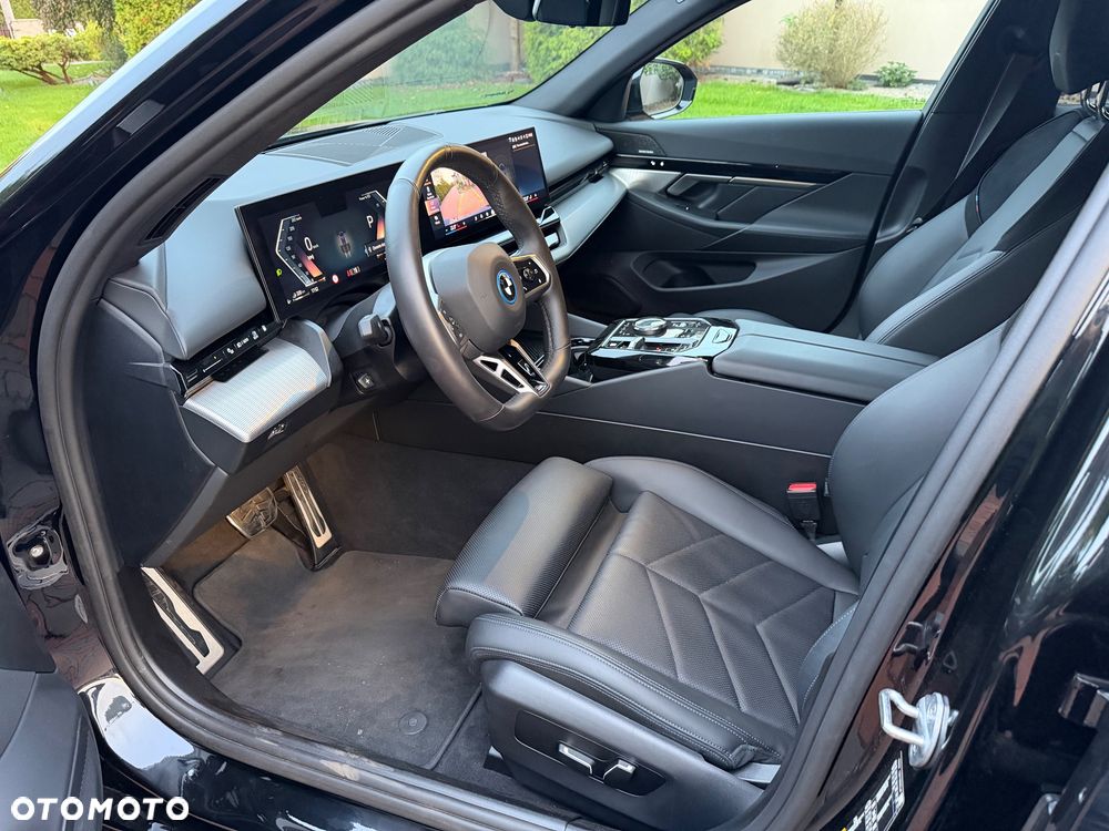 BMW Seria 5 530e M Sport sport - 12