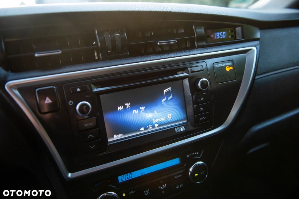 Toyota Auris 1.33 Dual-VVT-i Edition - 24