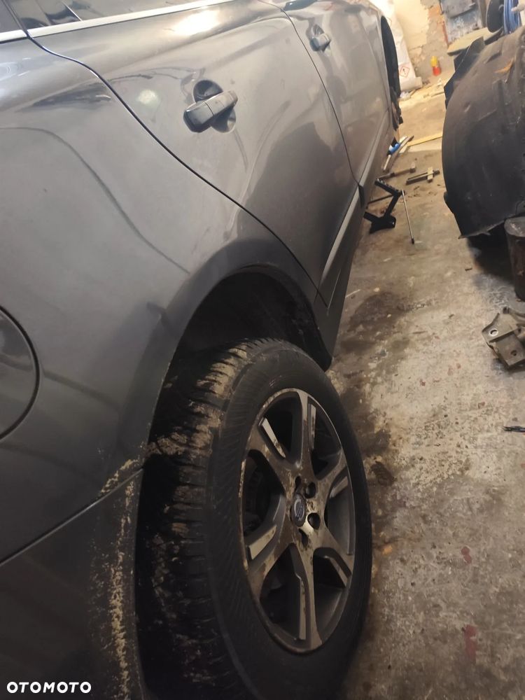 Volvo XC 60 D5 AWD Summum - 3