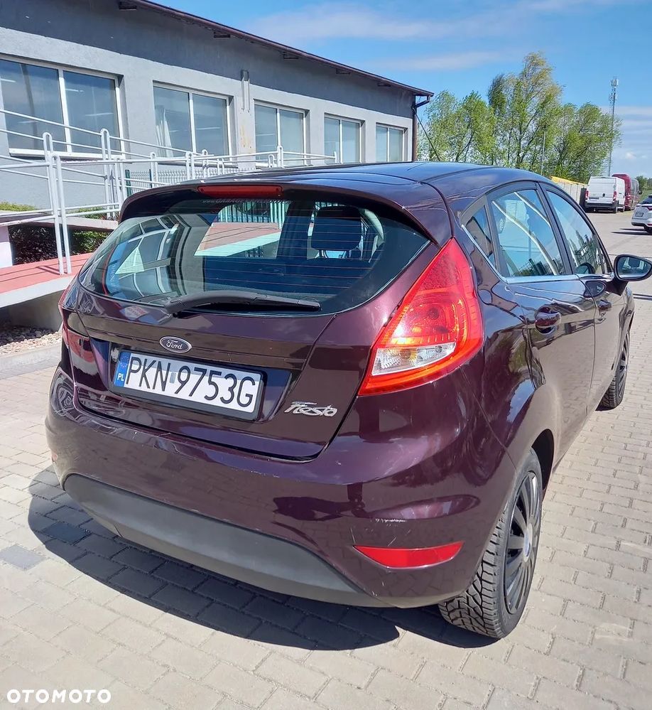 Ford Fiesta 1.6 TDCi DPF Trend - 18