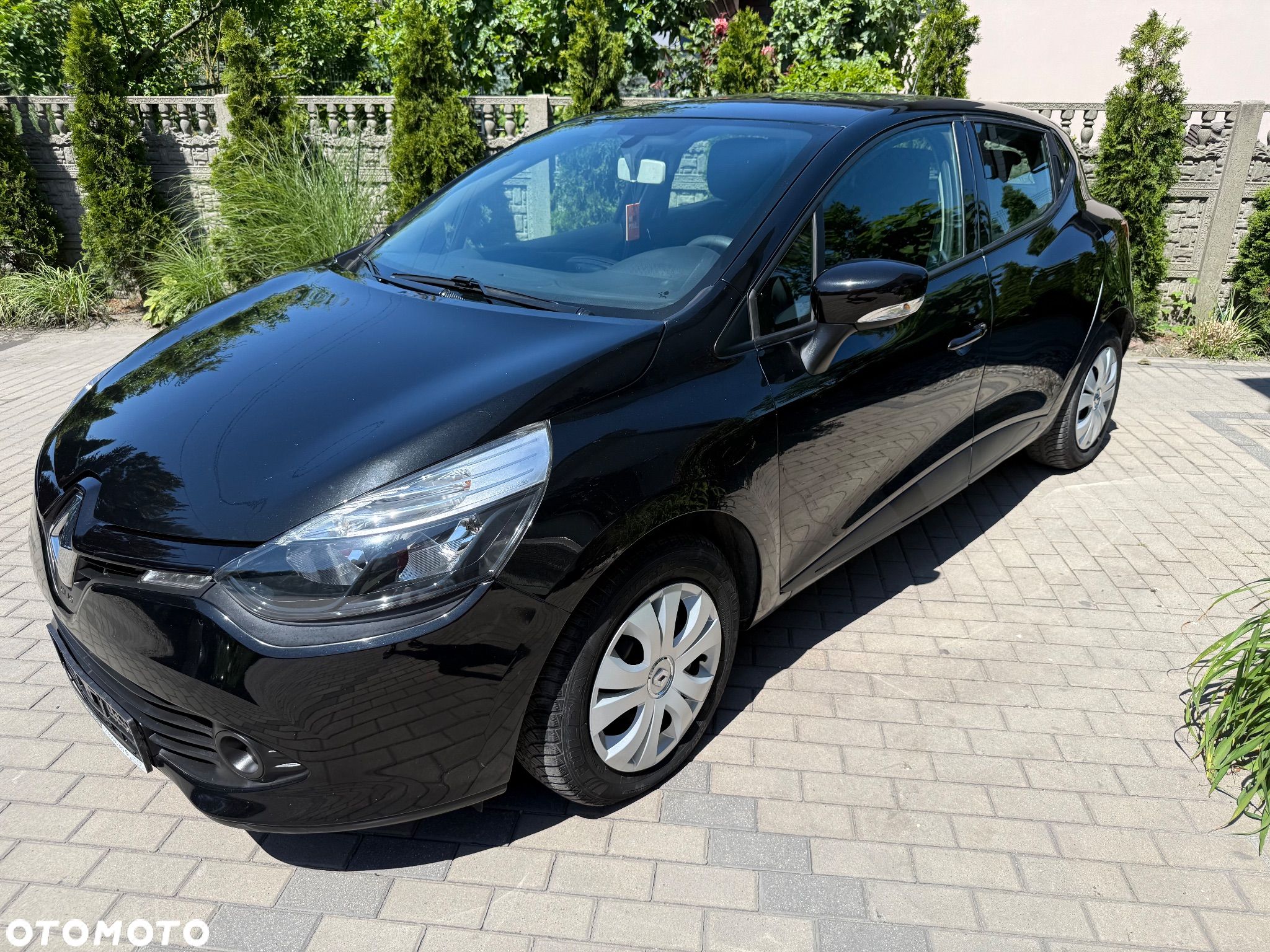 Renault Clio - 1
