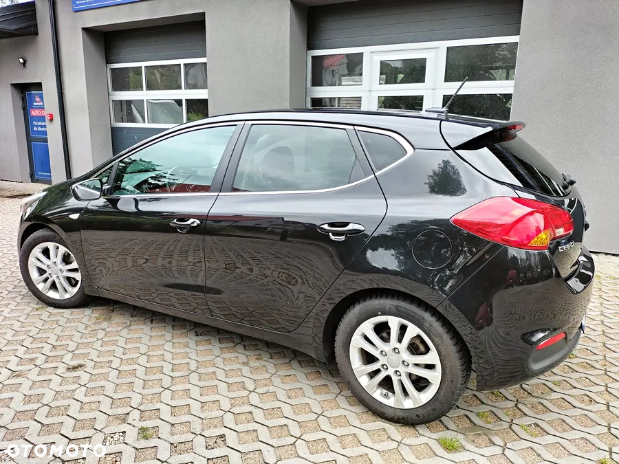 Kia Ceed - 4