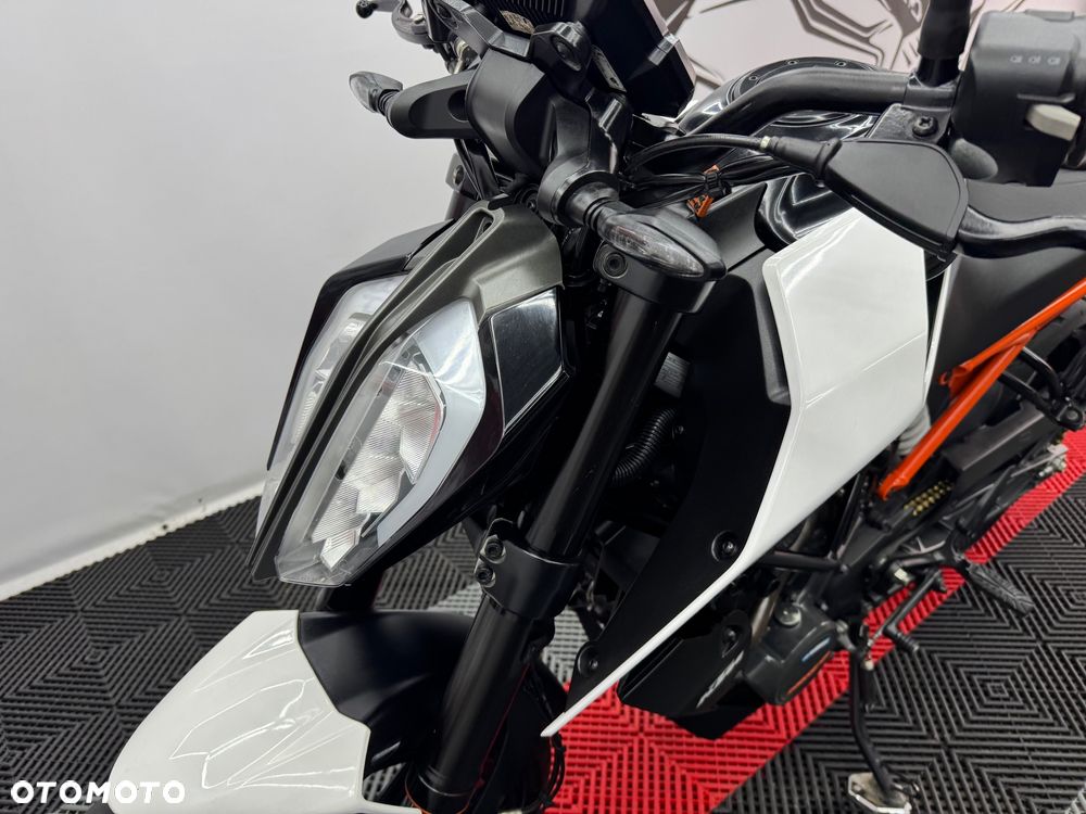 KTM Duke - 10