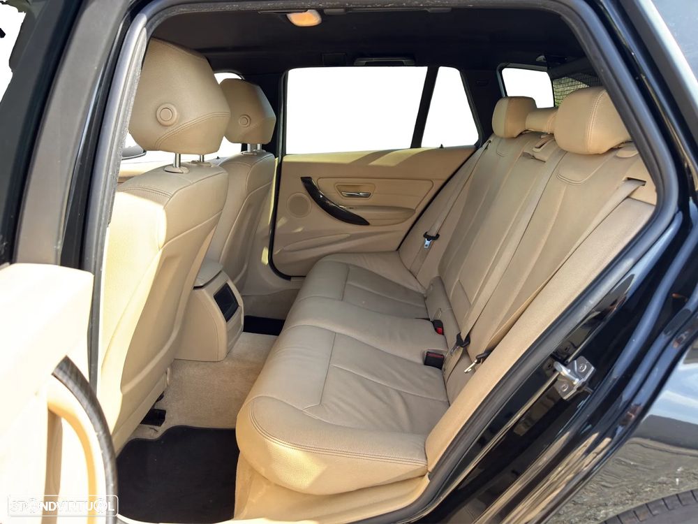 BMW 318 d Auto Line Luxury - 13