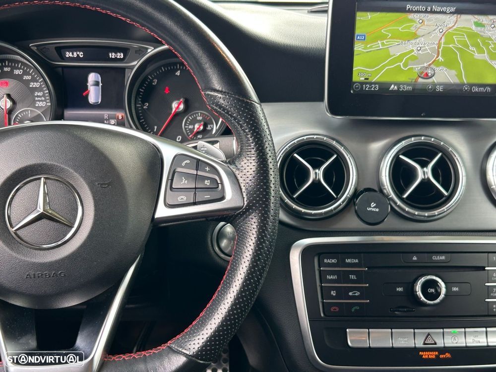 Mercedes-Benz CLA 200 - 33