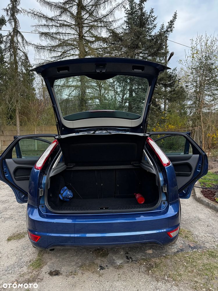 Ford Focus 1.6 16V Ambiente - 14