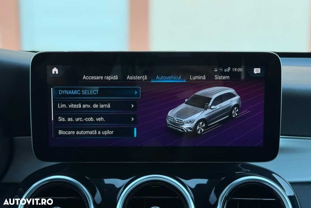 Mercedes-Benz GLC - 38