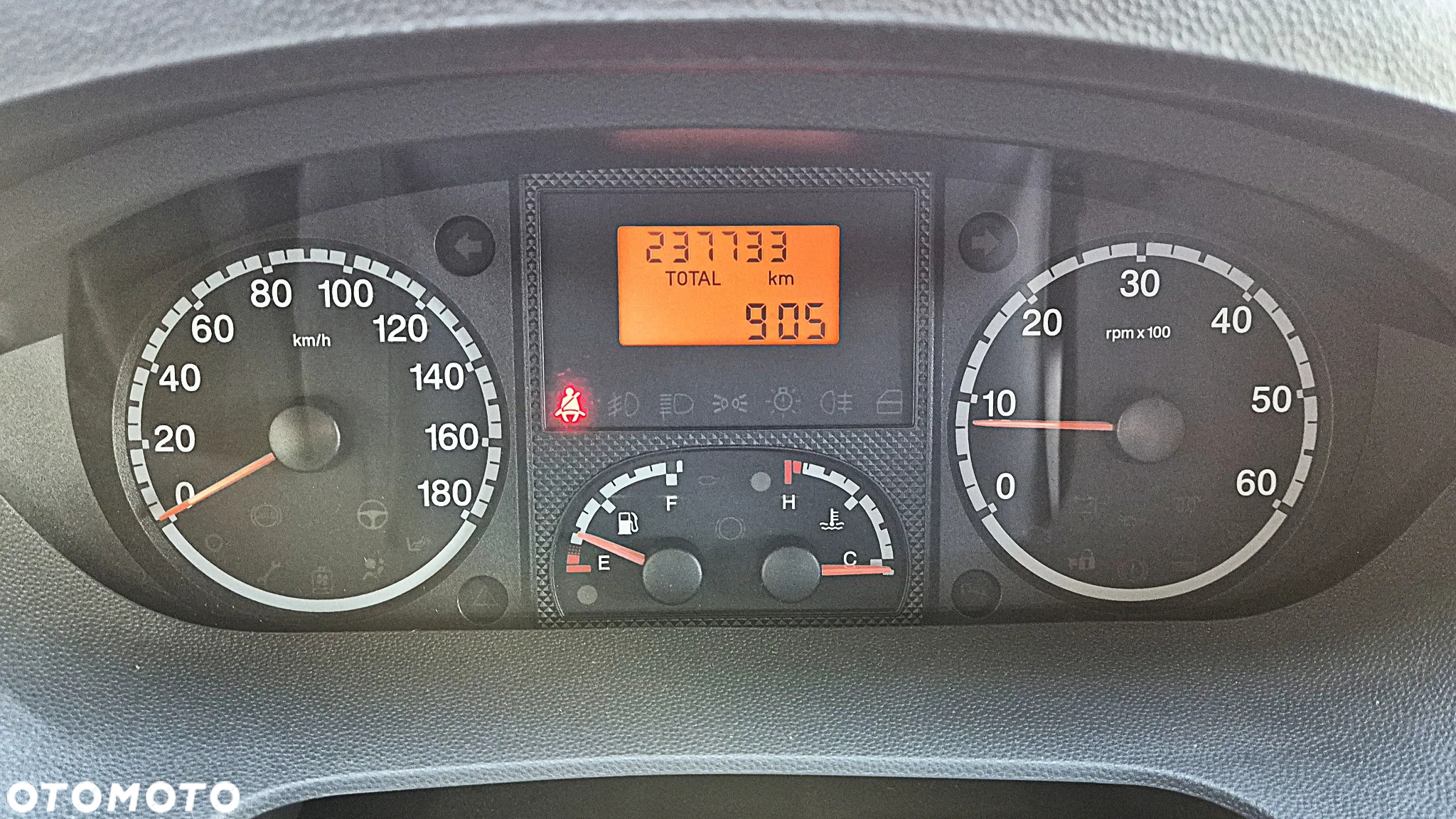 Peugeot BOXER z klimatyzacją - 14