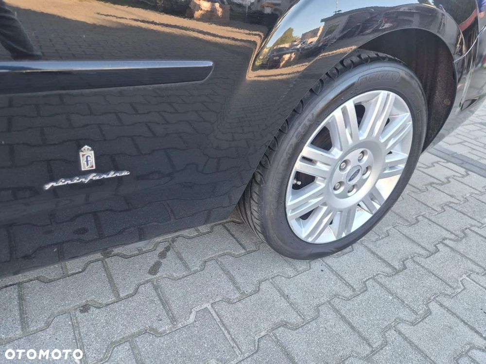Ford Focus 1.6 Ambiente - 19