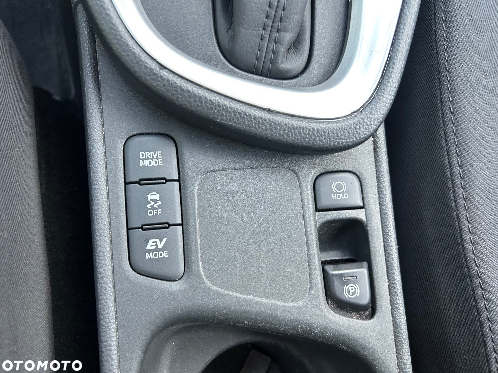 Toyota Yaris Hybrid 1.5 Comfort - 26