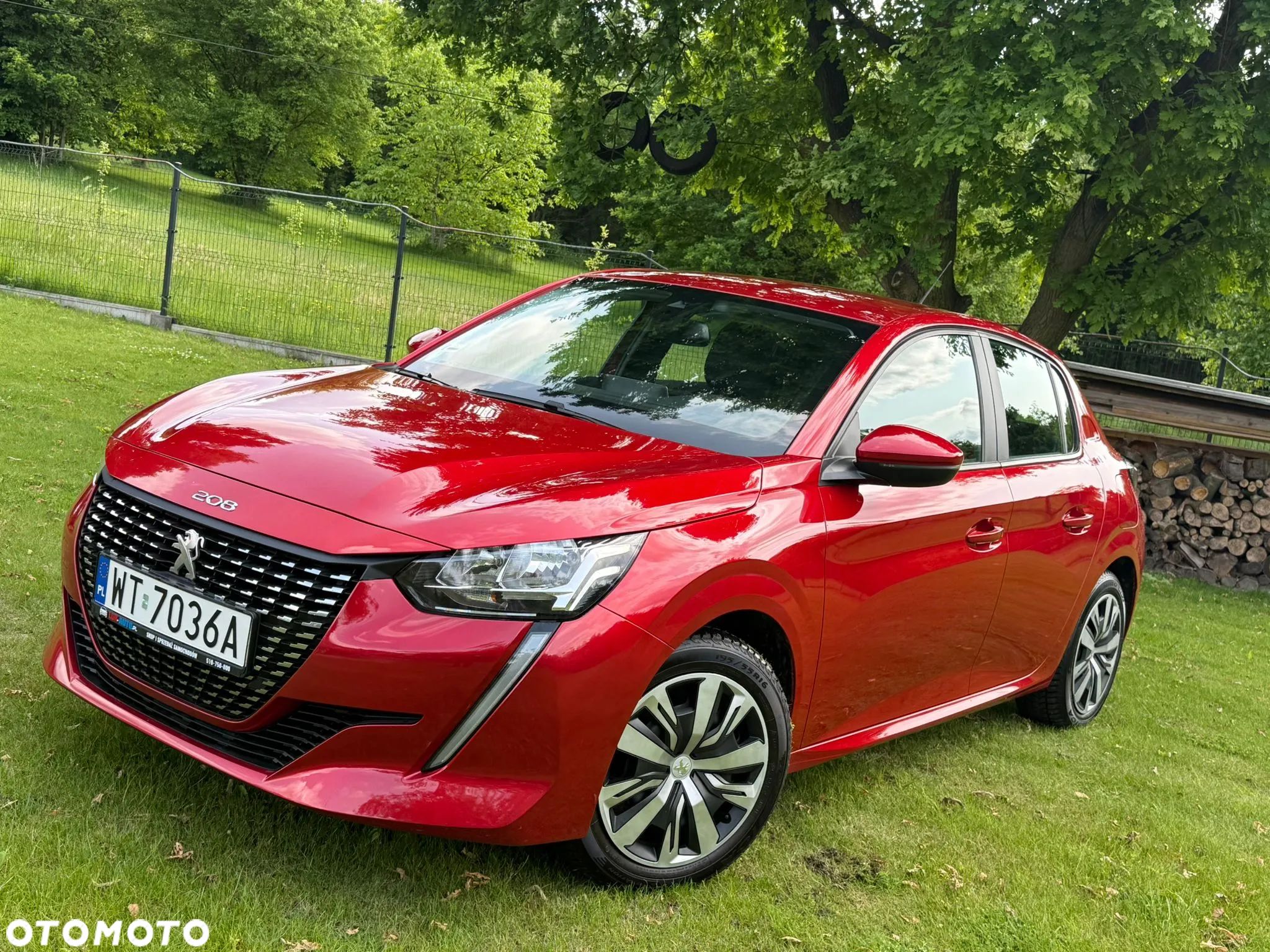 Peugeot 208 - 1
