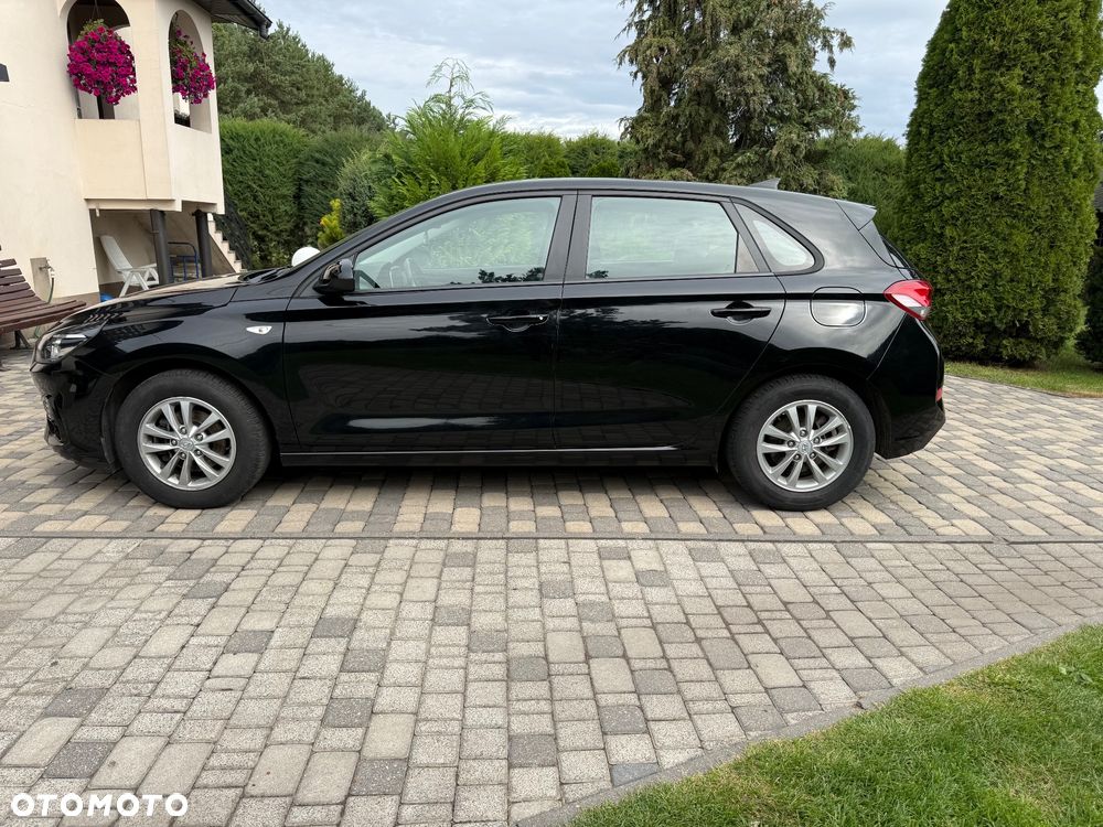 Hyundai i30 1.5 DPI Classic + - 12