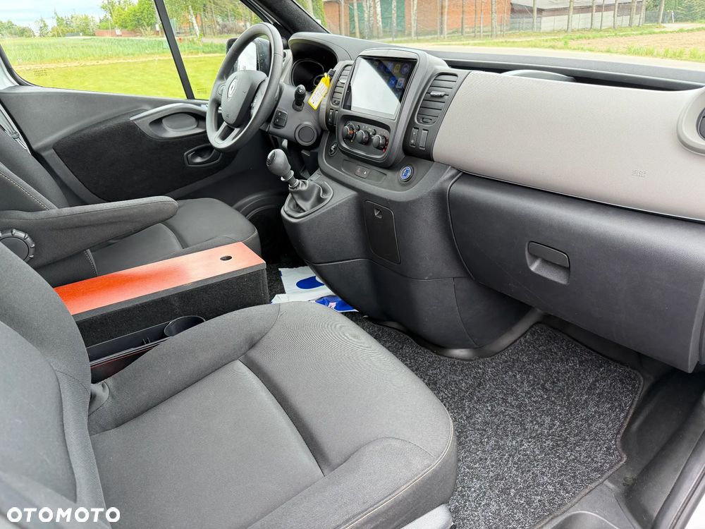 Renault Trafic - 11