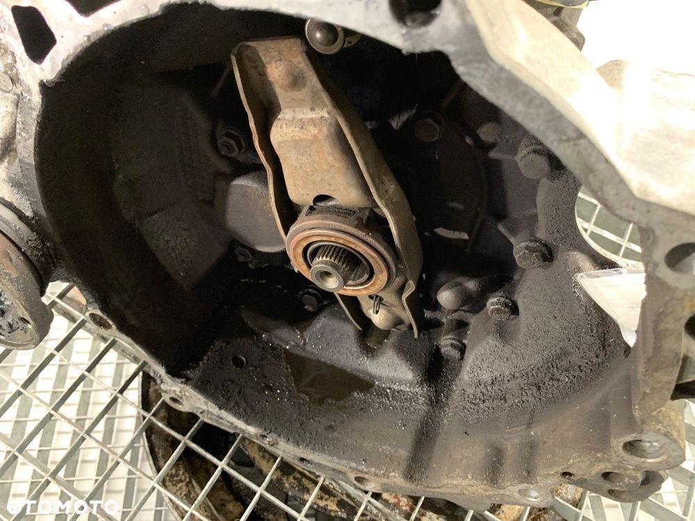 SKRZYNIA BIEGÓW  SKODA OCTAVIA I (1U2) 1996 - 2010 1.9 TDI 66 kW [90 KM] olej napędowy 1996 - 2010 - 6