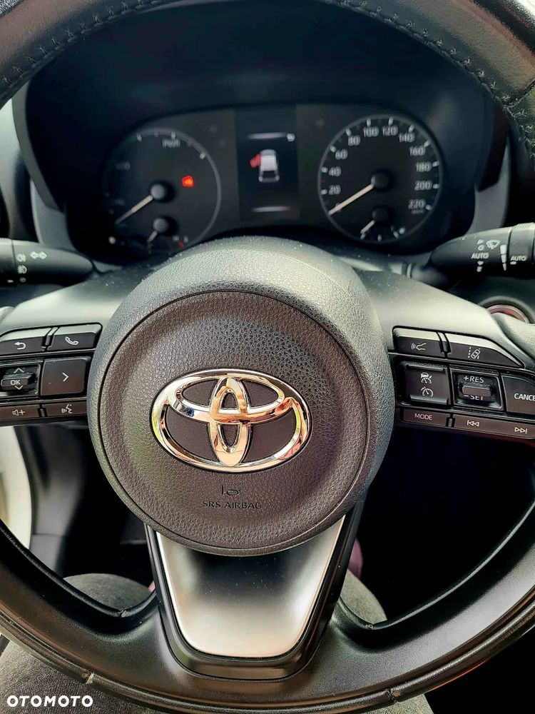 Toyota Yaris - 5