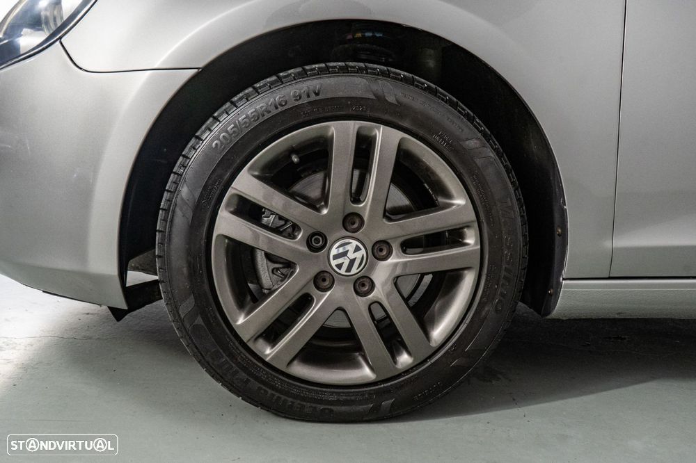 VW Golf Cabriolet 1.6 TDi BlueMotion - 23