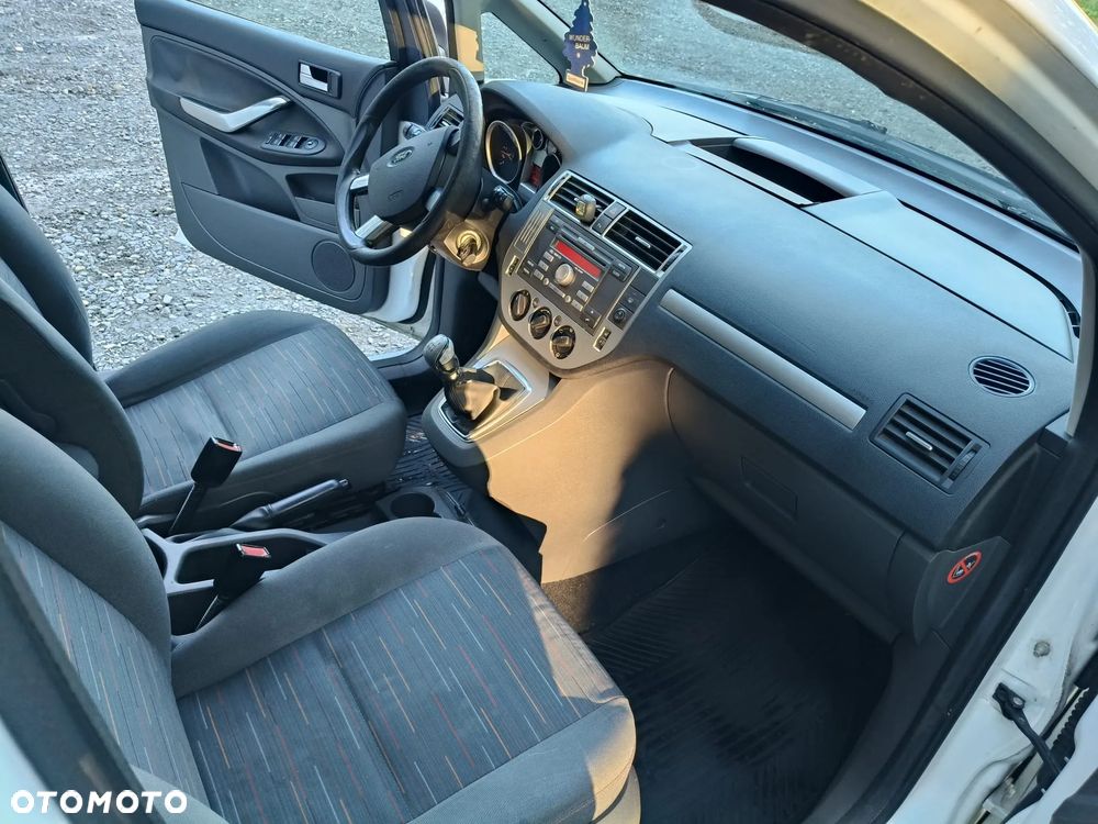 Ford C-MAX - 13