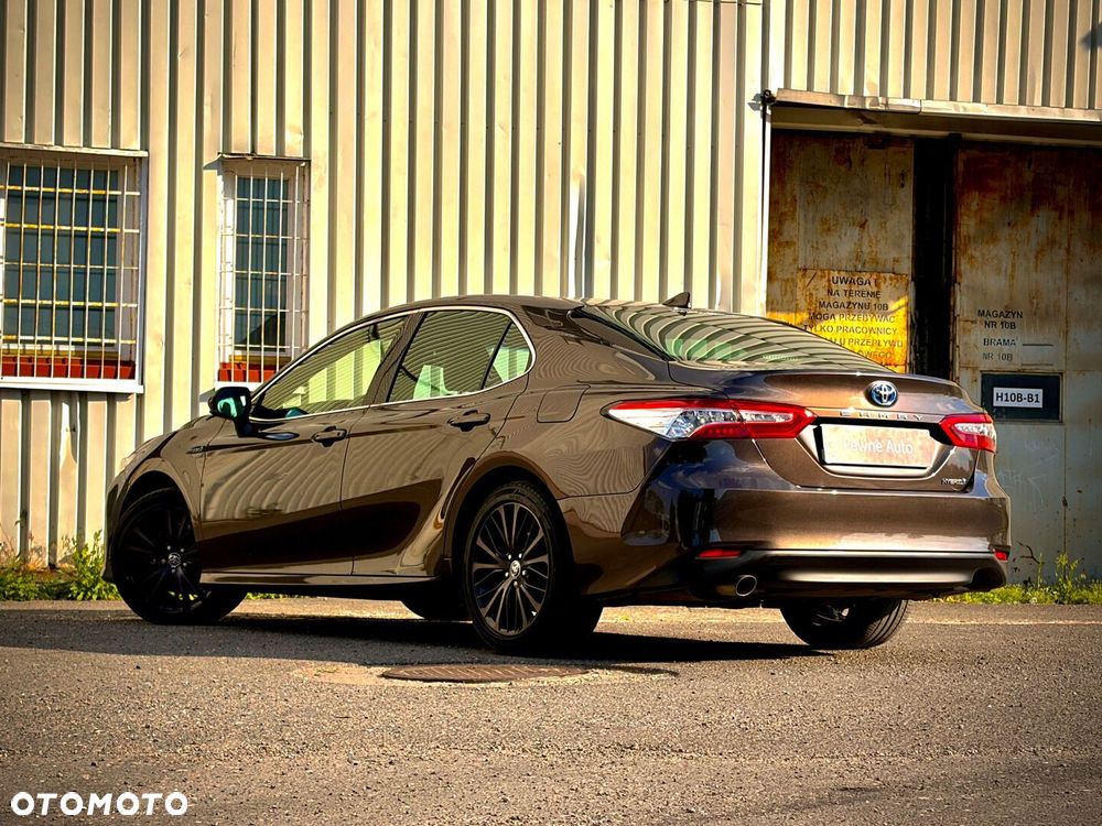 Toyota Camry 2.5 Hybrid Executive CVT - 9