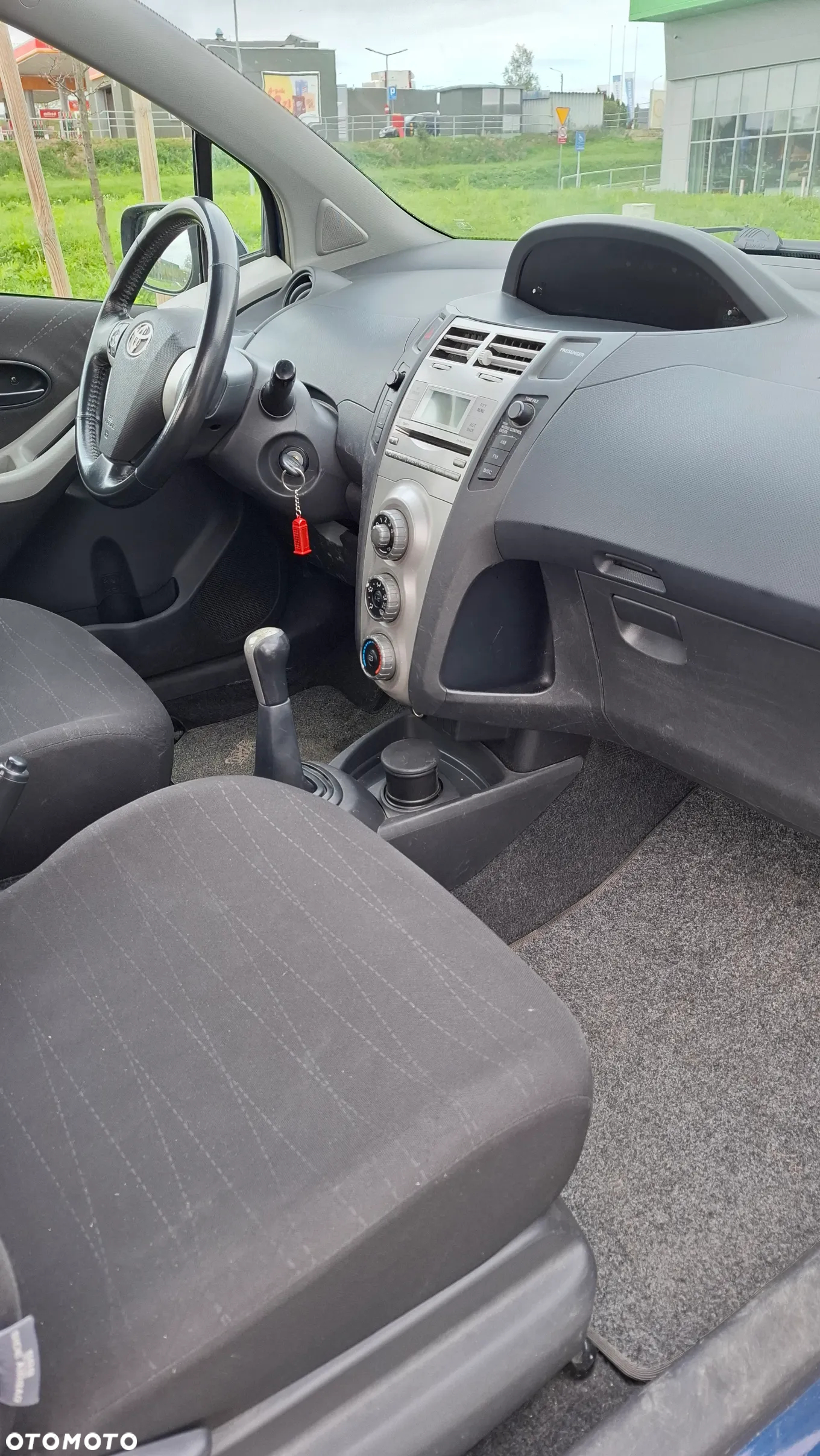 Toyota Yaris 1.0 Luna - 8