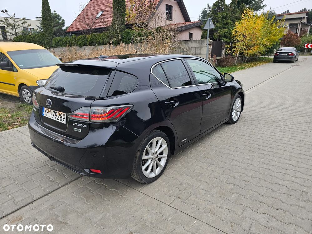Lexus CT 200h Prestige - 3