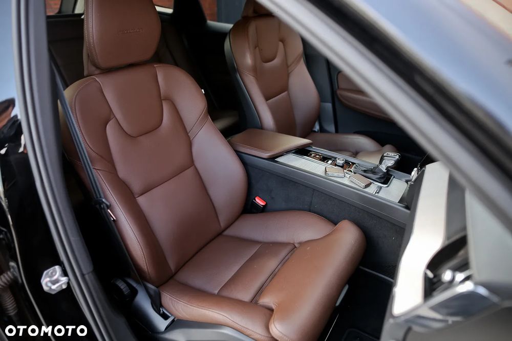 Volvo XC 60 D4 AWD Geartronic Inscription - 24