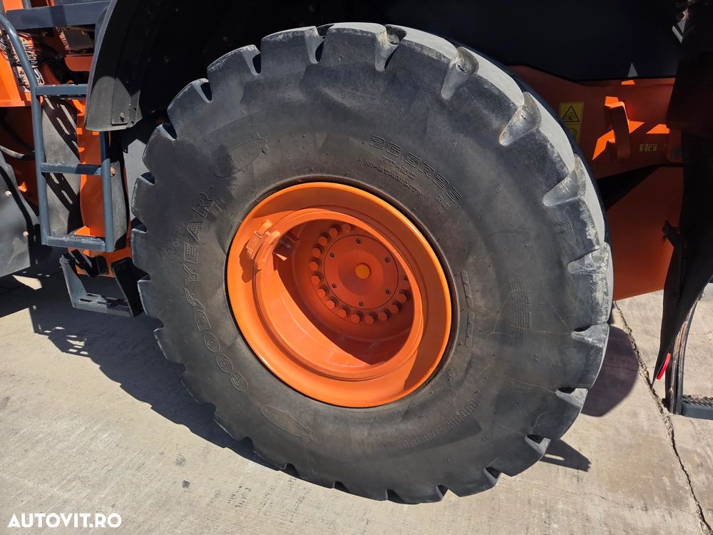 Hitachi ZW310-6, 2019, 7.734h, cupa 5mc, 28 tone, Gresare automata, Cantar, Anvelope Goodyear L5 70% ok, camera spate, consum 17,6l/h, descarca la 4,4m, motor 285CP, VIRARE JOYSTICK, revizii ok, STARE FOARTE BUNA, posibilitate leasing-PROMOTIE 98.750 eur+Tva - 15