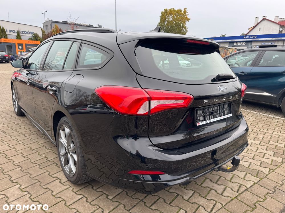 Ford Focus Turnier 1.5 EcoBlue Start-Stopp-System ST-LINE - 9