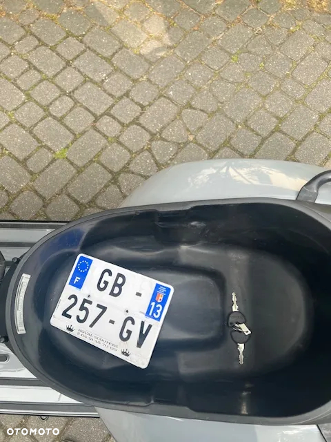 Vespa GTS - 10