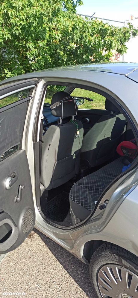 Nissan Micra - 5